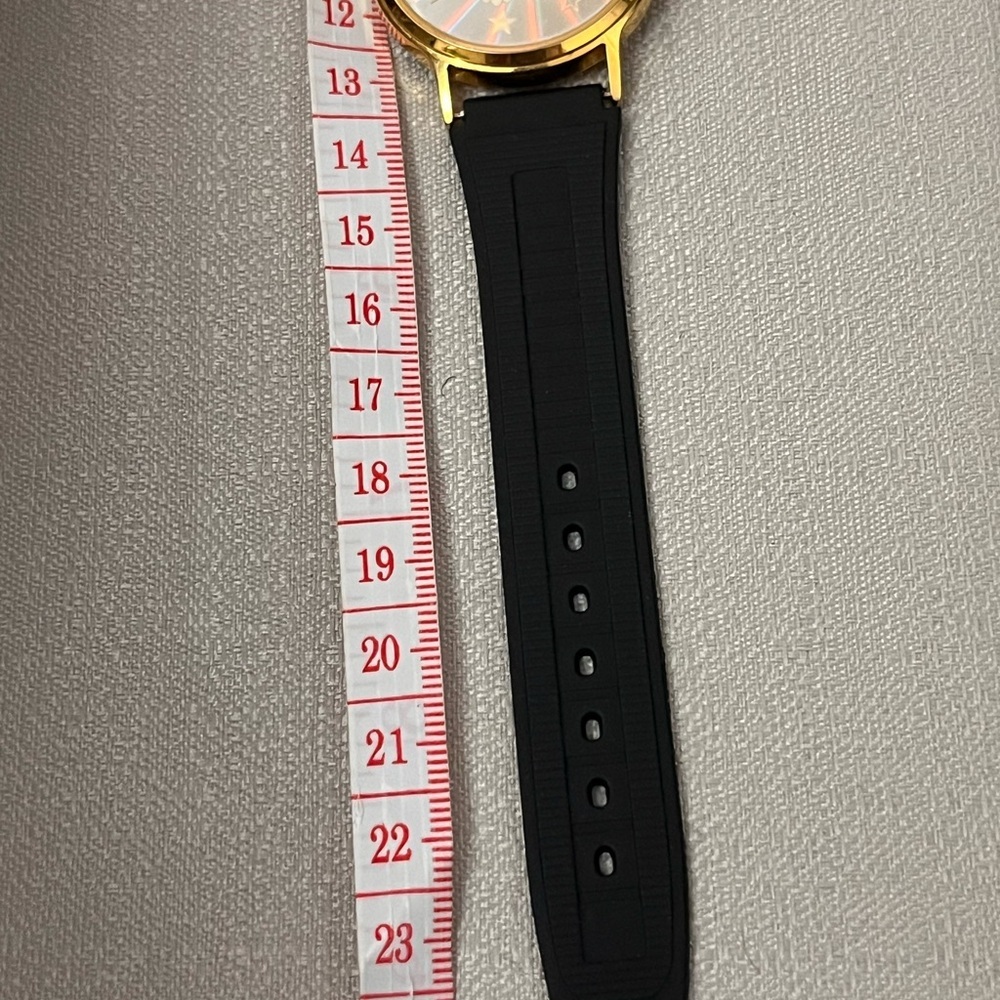 Vintage Lorus Disney Mickey Mouse Analog Watch, Gold Tone & Black Strap - Picture 7 of 7